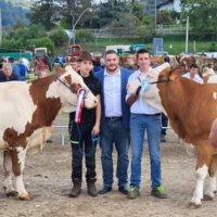 Campionessa e refìgina della Fiera a sin, a dx la sua riserva